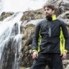 impermeable de dos piezas hevik negro / neon