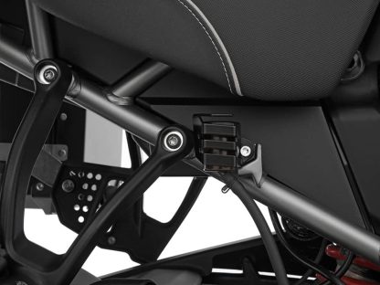 Protección depósito líquido de frenos trasero negro Wunderlich  Harley Davidson Pan America 1250 / Special - Image 3